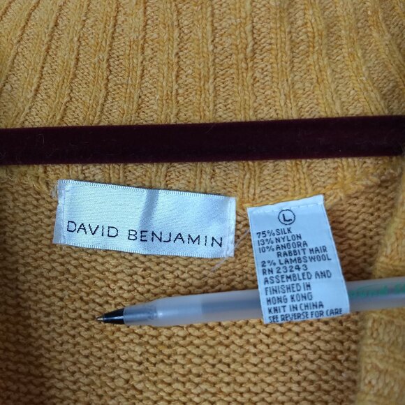 David Benjamin Yellow Pullover Silk Blend Sweater Deep V Neck Long Sleeve Large - Picture 4 of 12